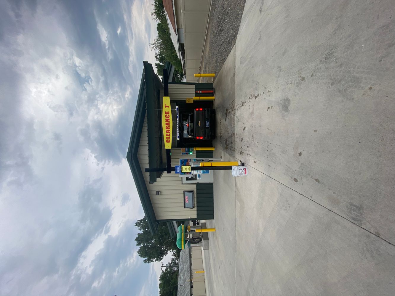 Car Wash: 504 W Front Ave, Joliet, MT 59041